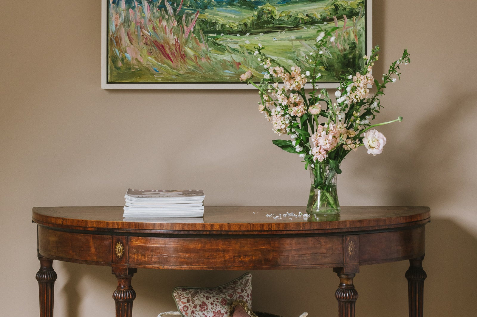 Anboise Notes: Incorporating Art Into Your Interior Design Scheme