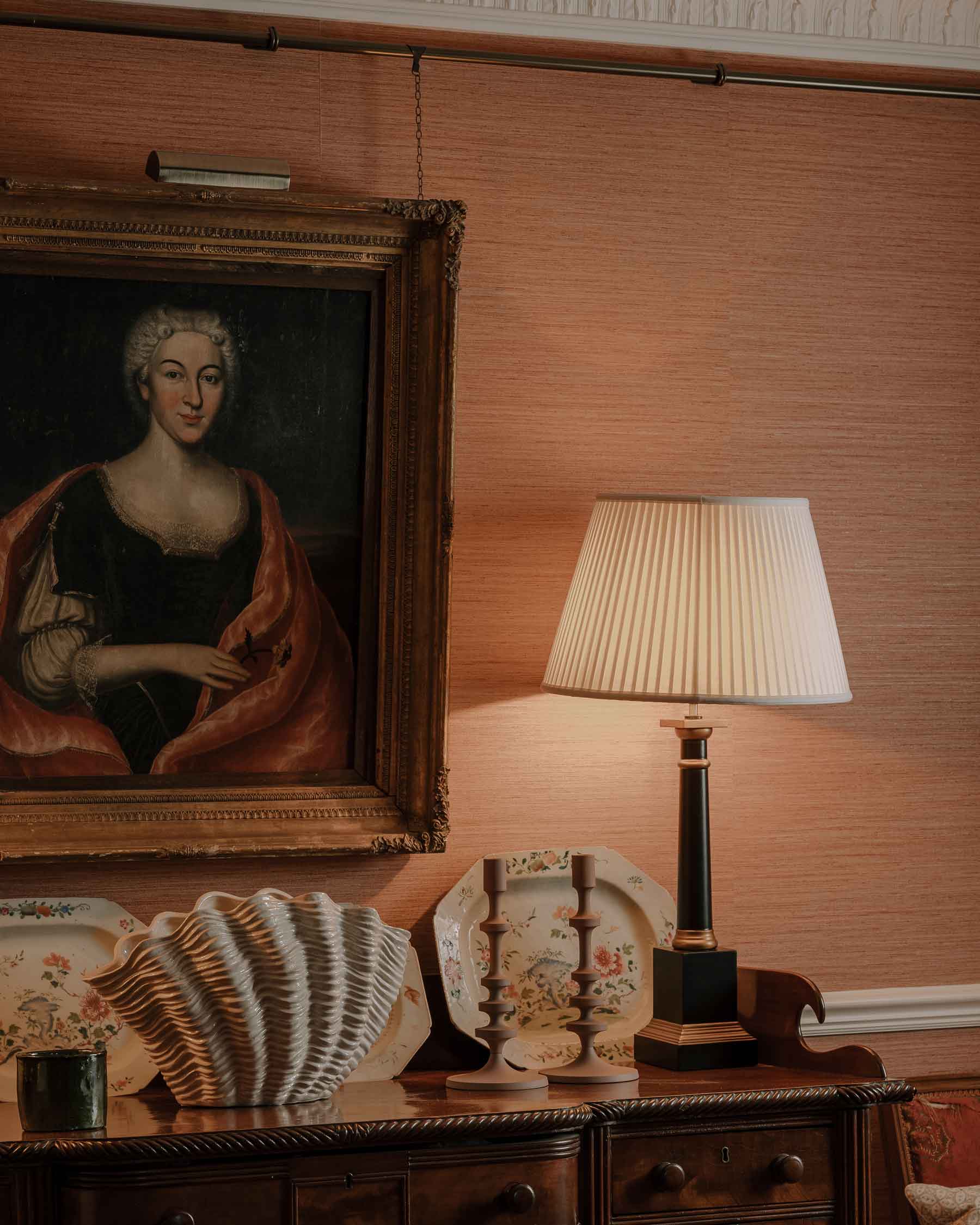 Amina Large Ceramic Shell Vase | Anboise