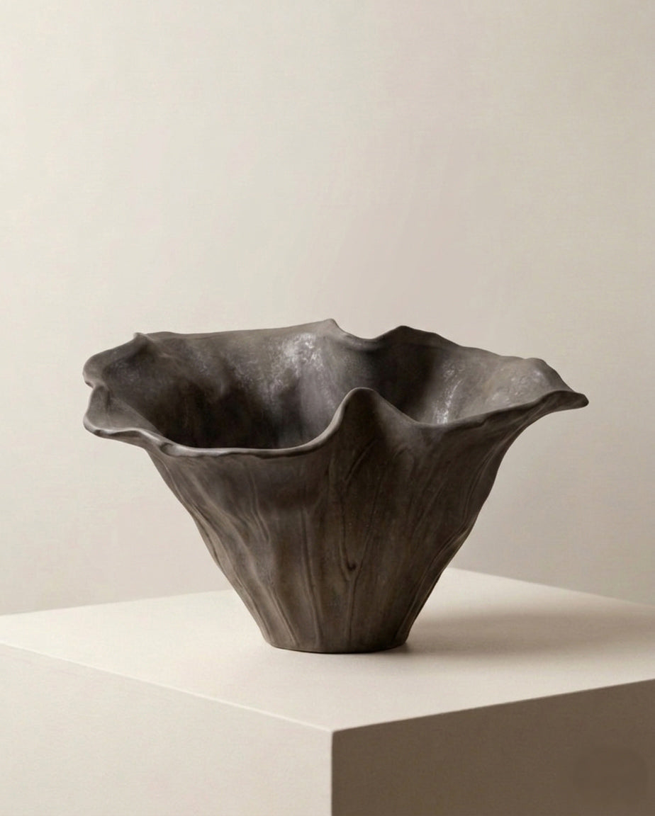 Nia porcelain decorative vase with organic sculptural form in rust tones – Anboise
