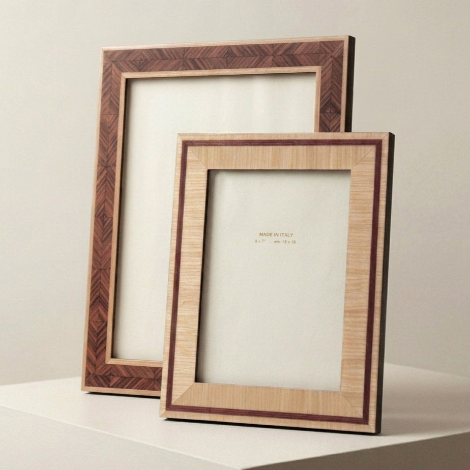 Handmade Italian walnut photo frame – landscape | Anboise