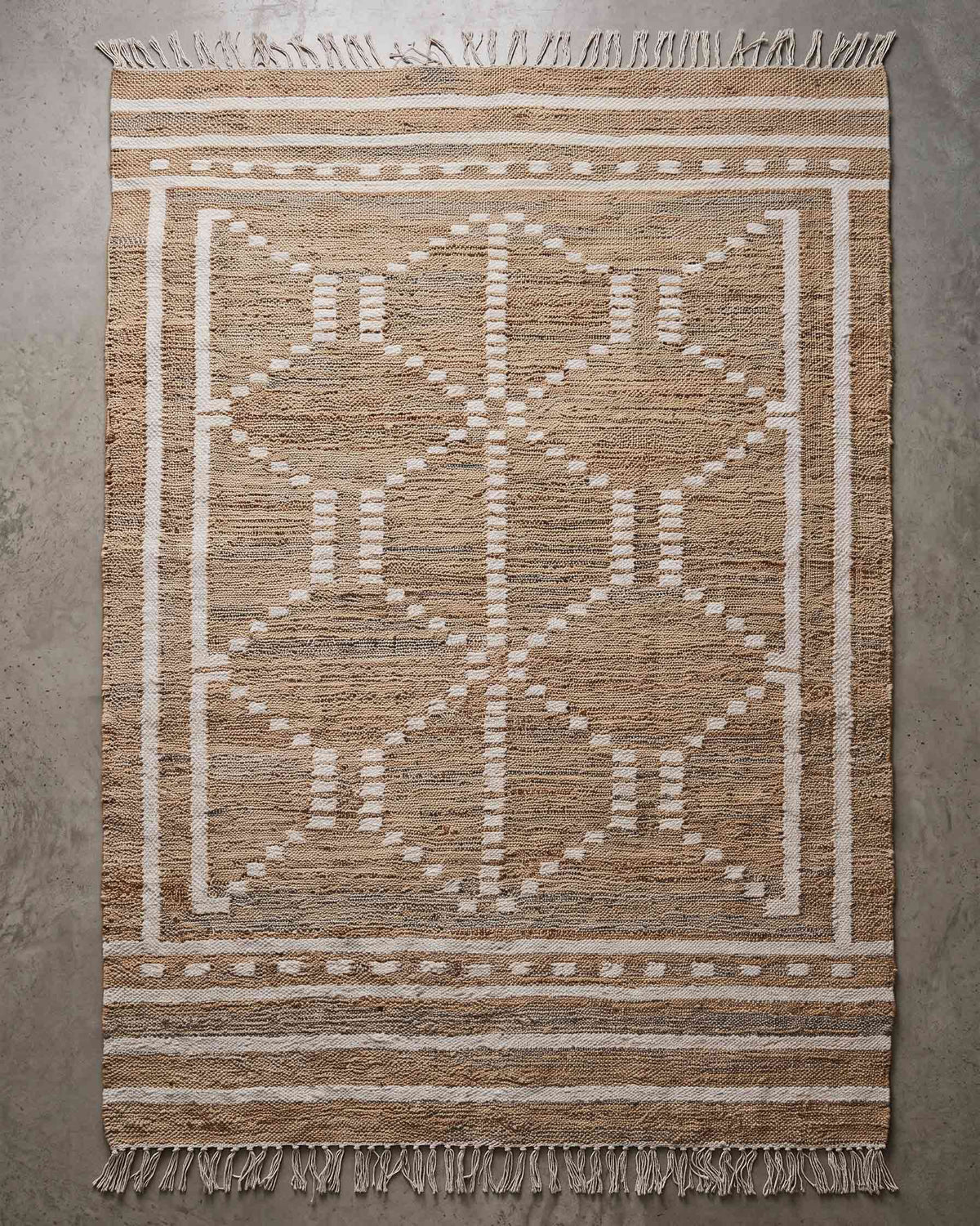 Scarlet handwoven jute, wool and cotton rug 2m × 3m with natural textural weave | Anboise