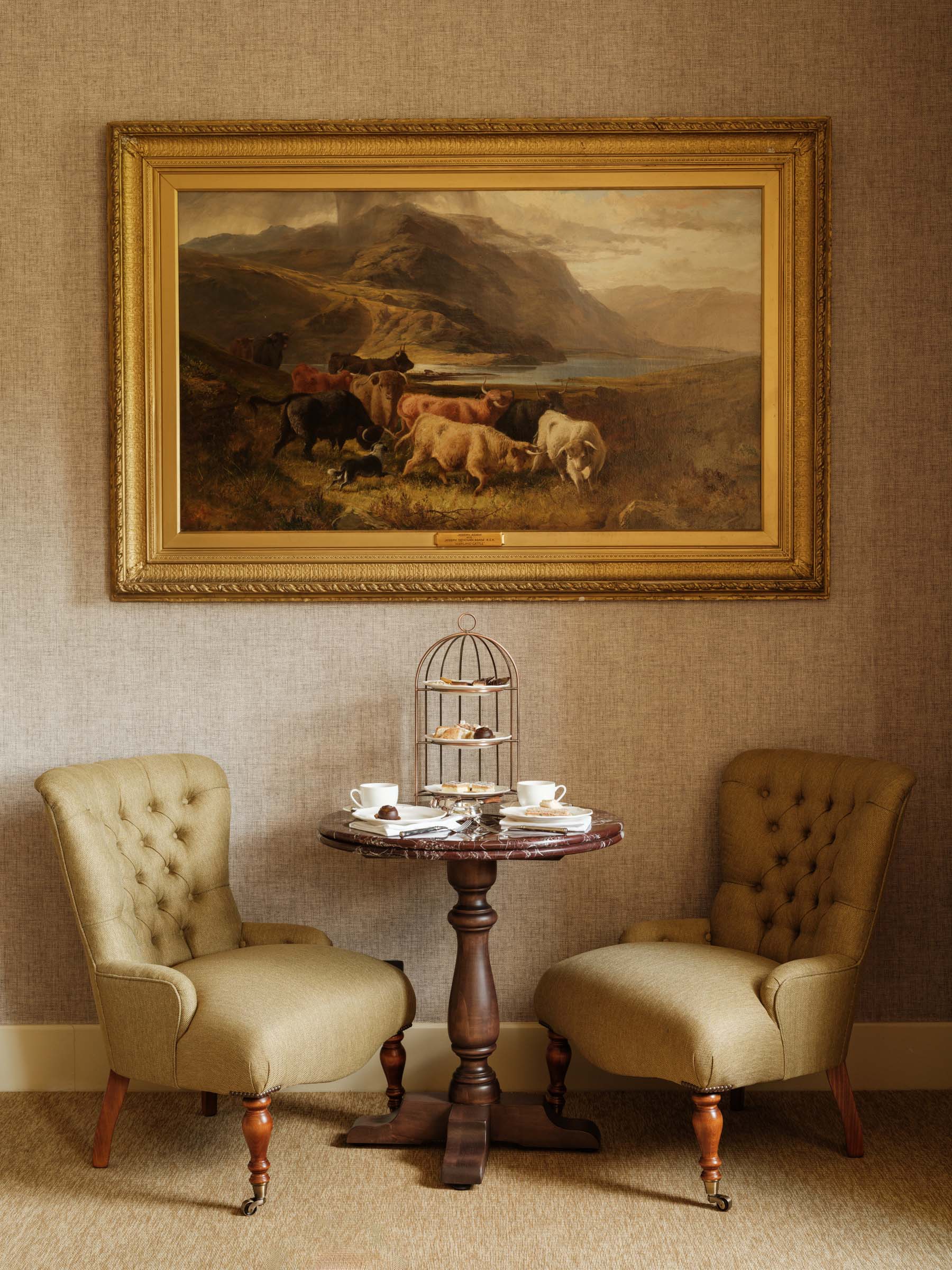 Maclaren handmade English armchair with classic silhouette – Anboise