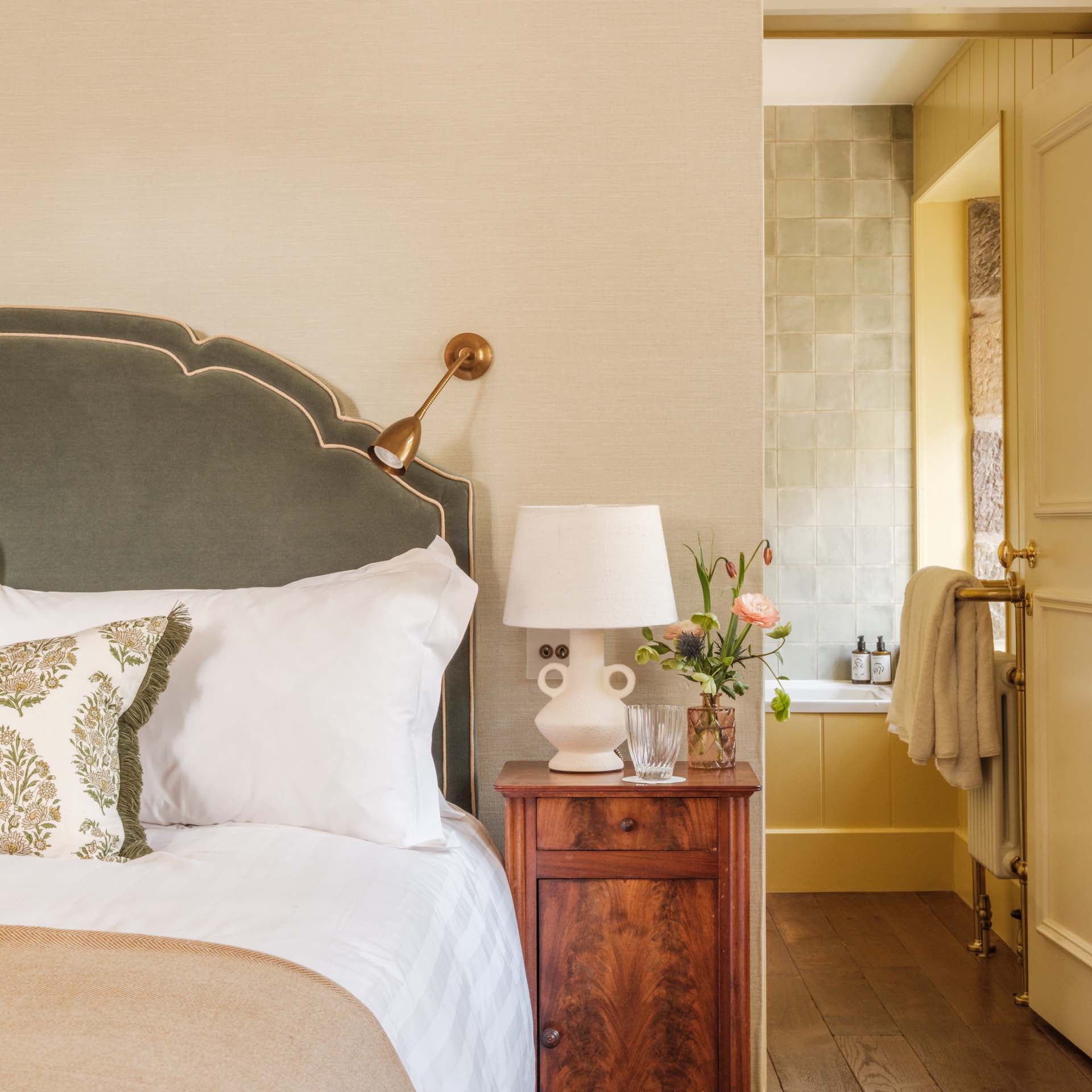 Helen Small White Textured Table Lamp | Anboise