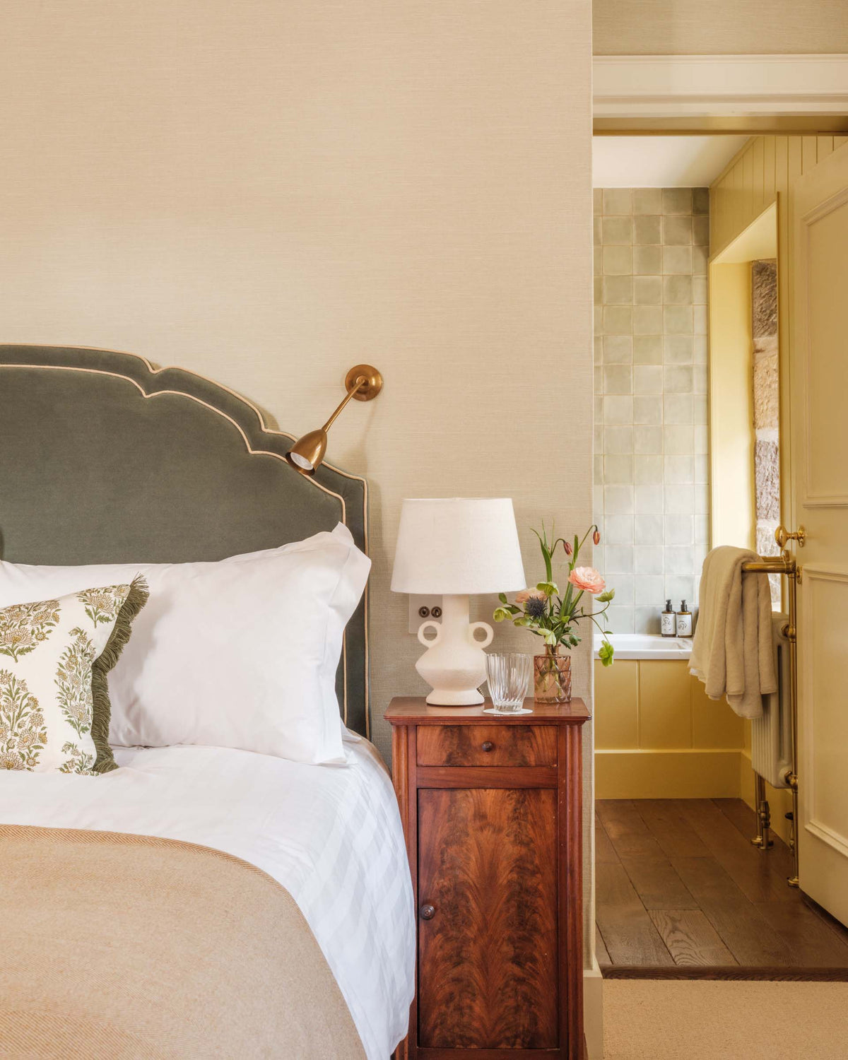 Helen Small White Textured Table Lamp | Anboise