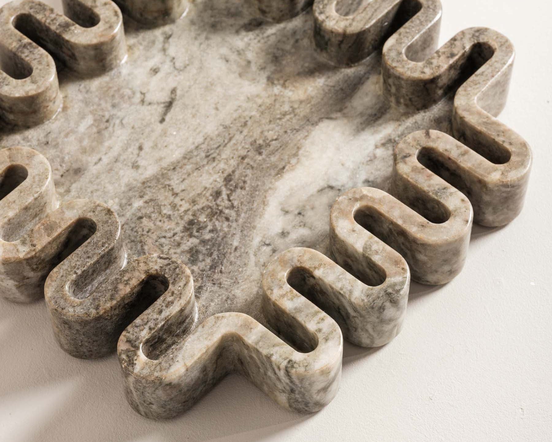 Sculptural stone decorative piece with modern form - Anboise