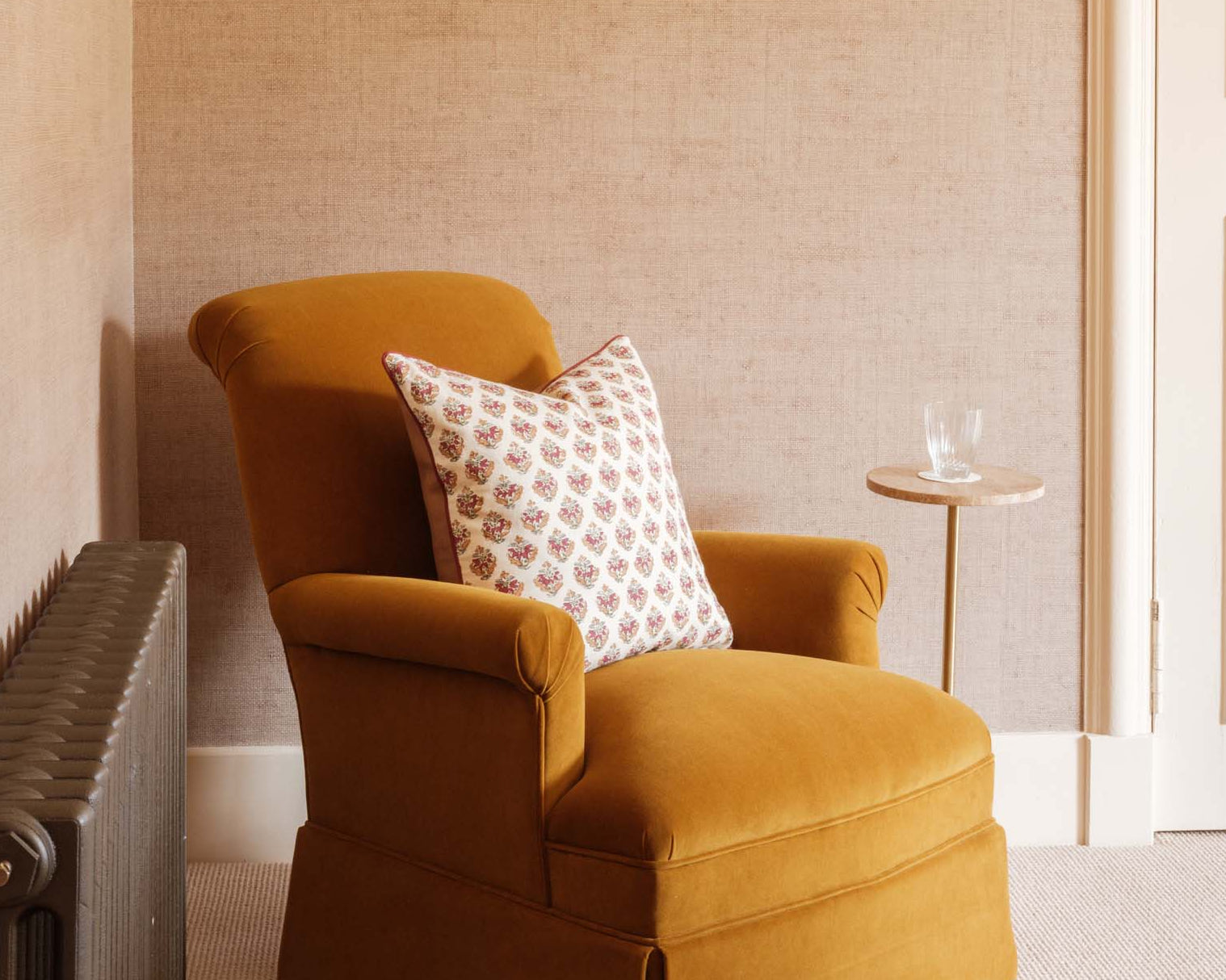 Murray handmade English skirted armchair with high curved back – Anboise