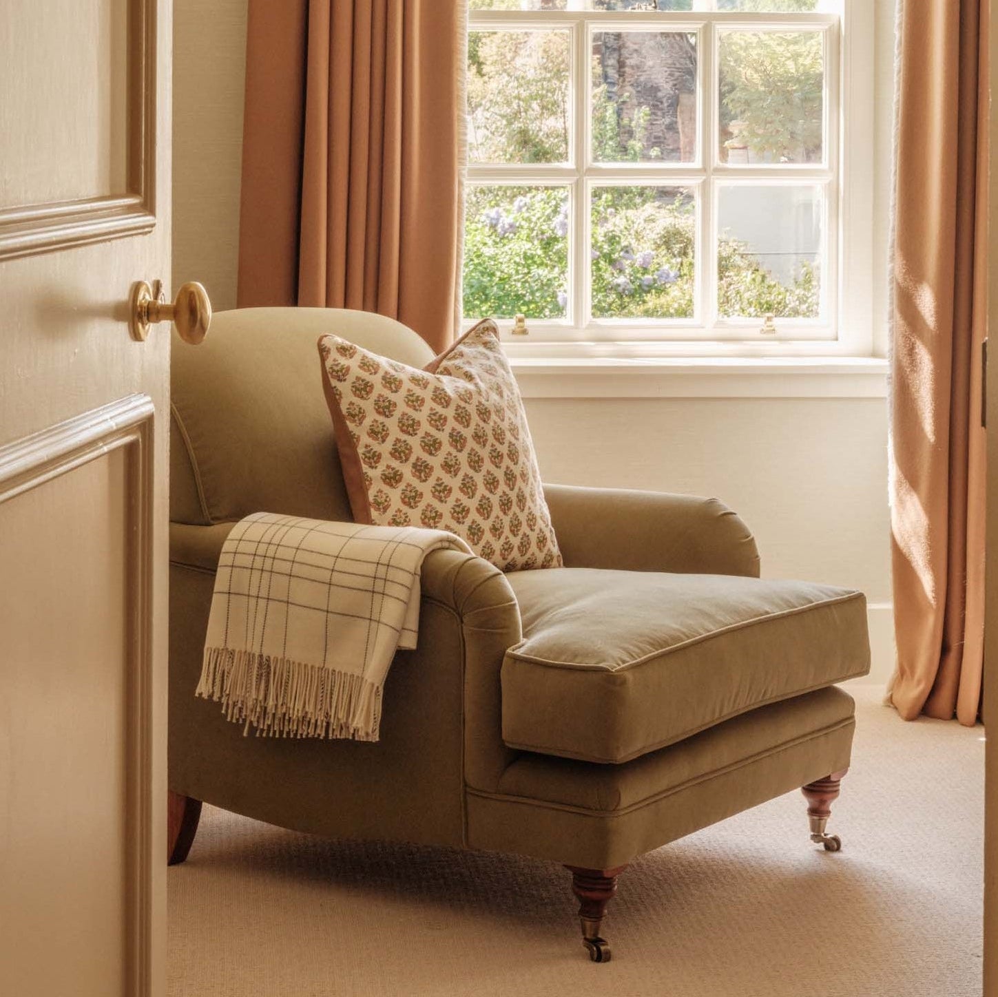 Anboise Luxury Handmade Armchair