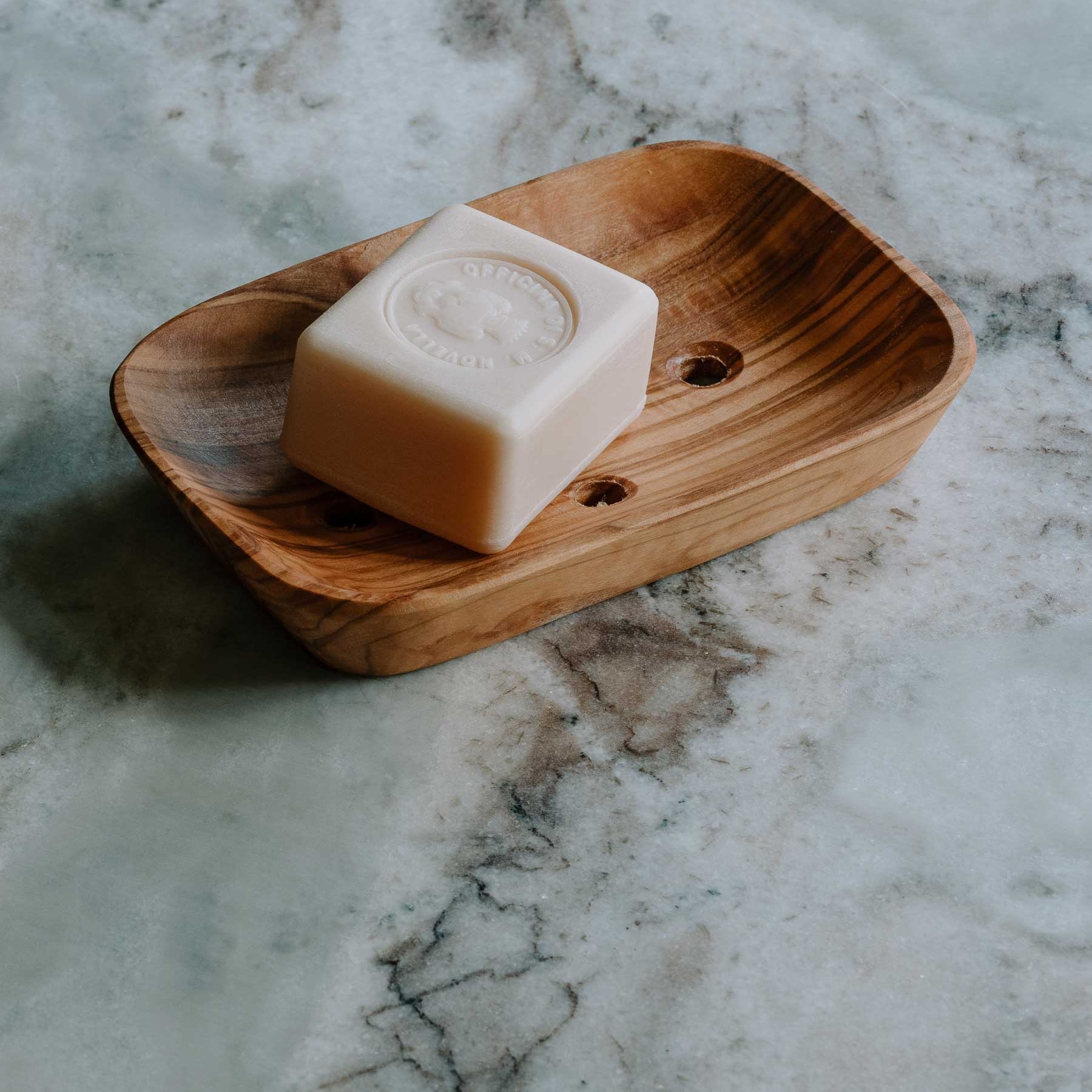 Makenna Marble Soap Dish | Anboise Accessories