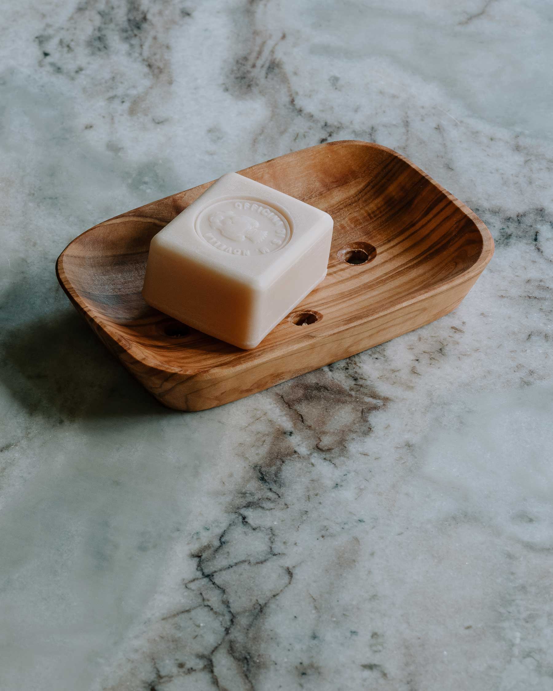 Makenna Marble Soap Dish | Anboise Accessories