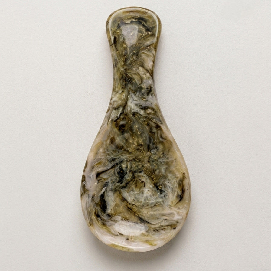 Decorative marbled resin spoon holder in green and neutral tones | Anboise