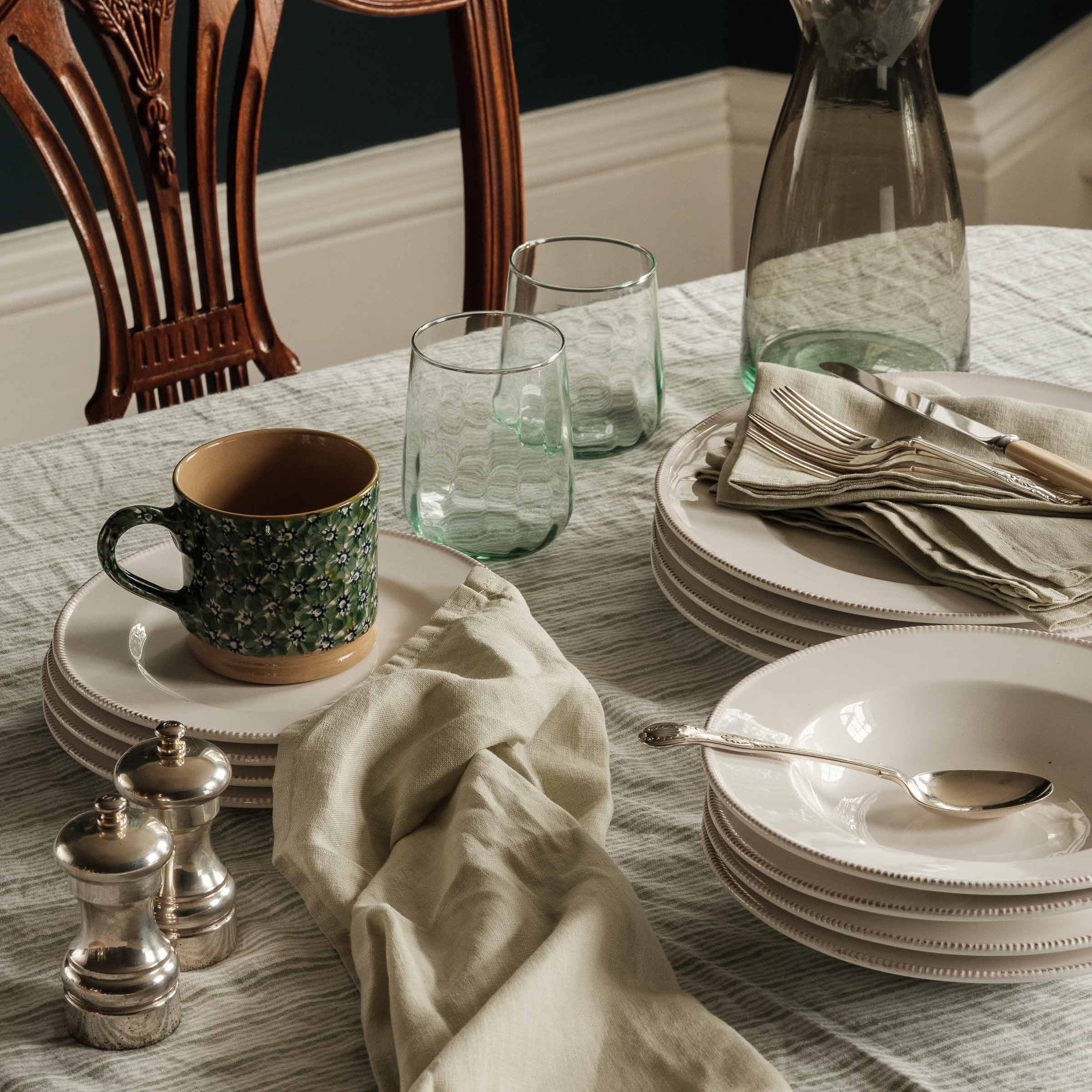 Ada Sage Green Linen Napkin Set - Set of 4 | Anboise