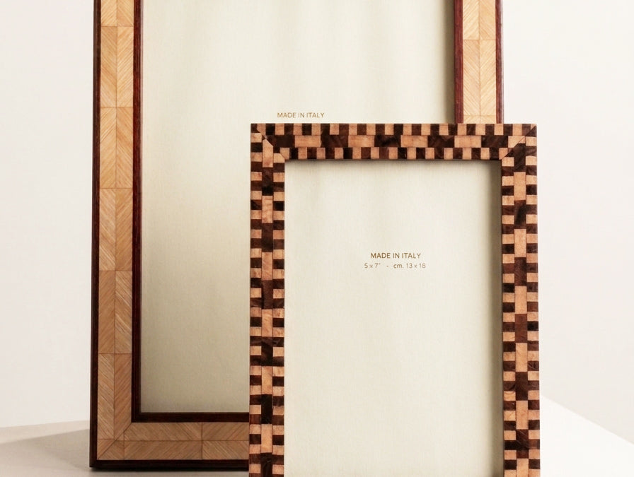 Handmade Italian oak photo frame – landscape