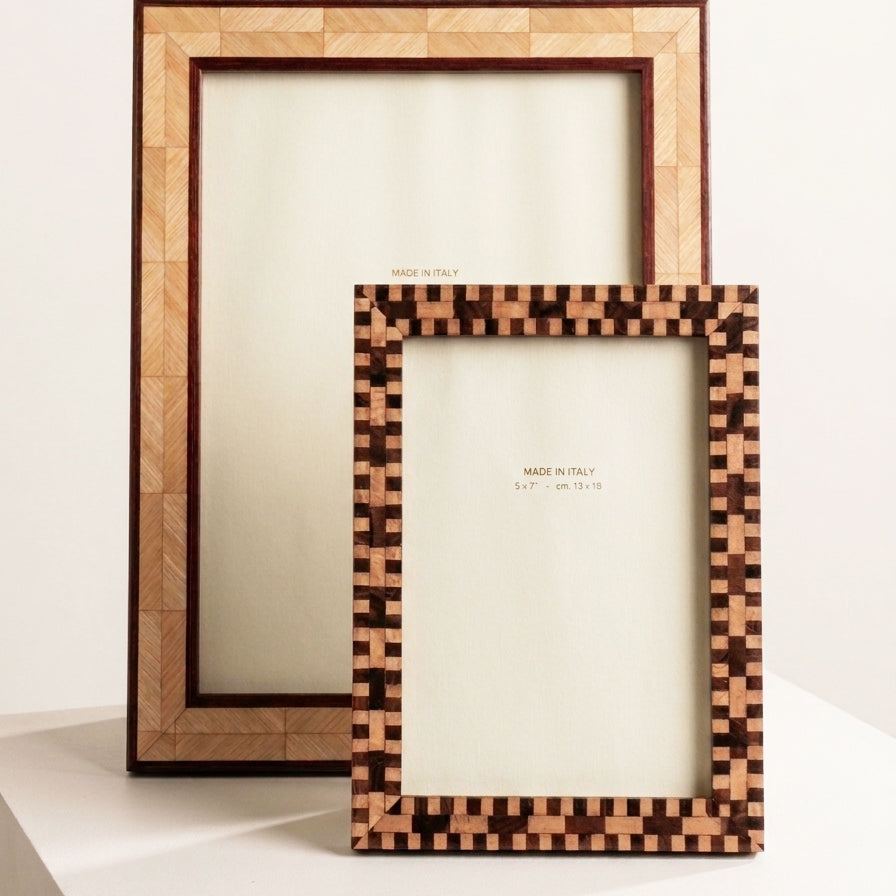 Handmade Italian oak photo frame – landscape