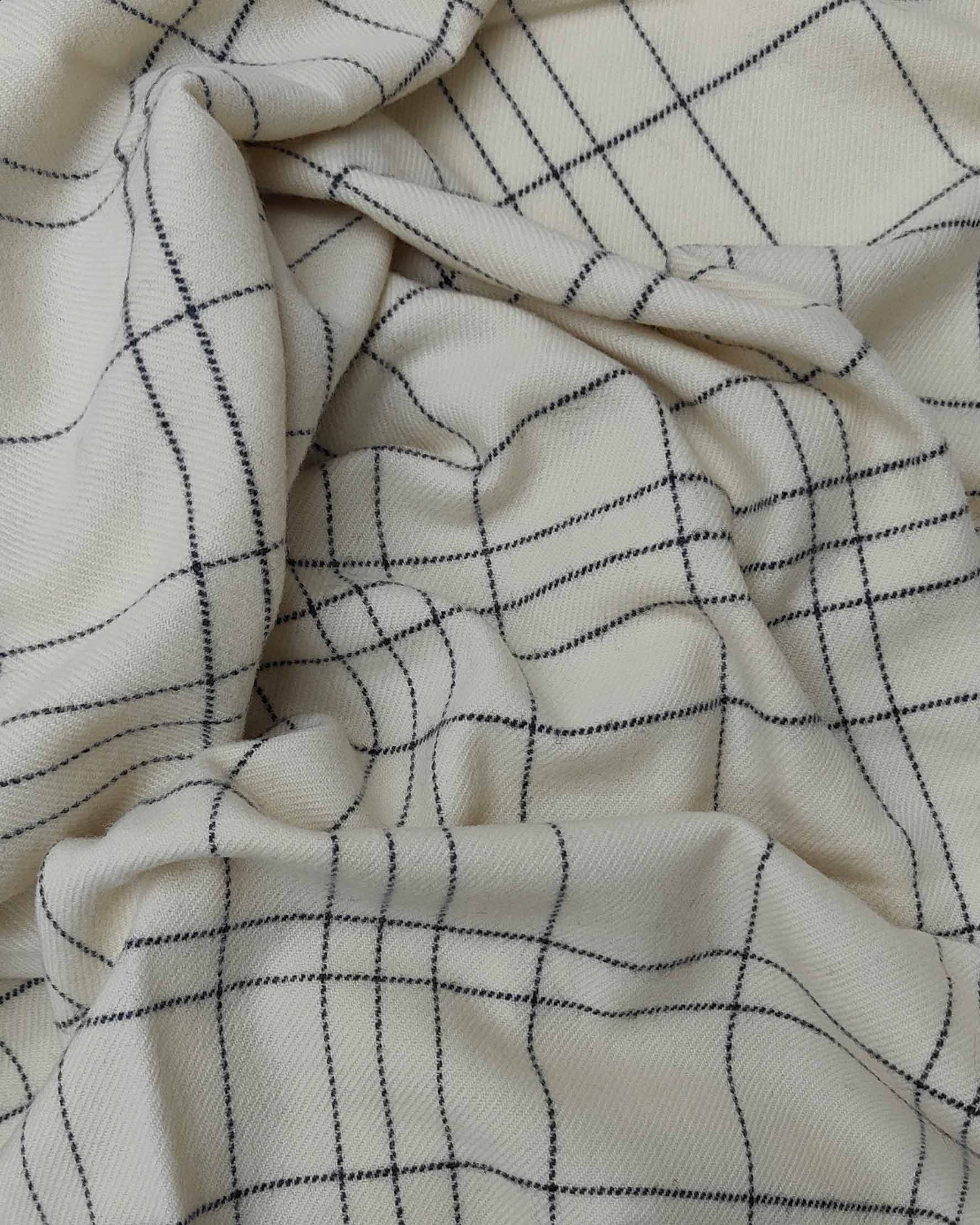 Maisie White & Black Check Merino Throw | Anboise