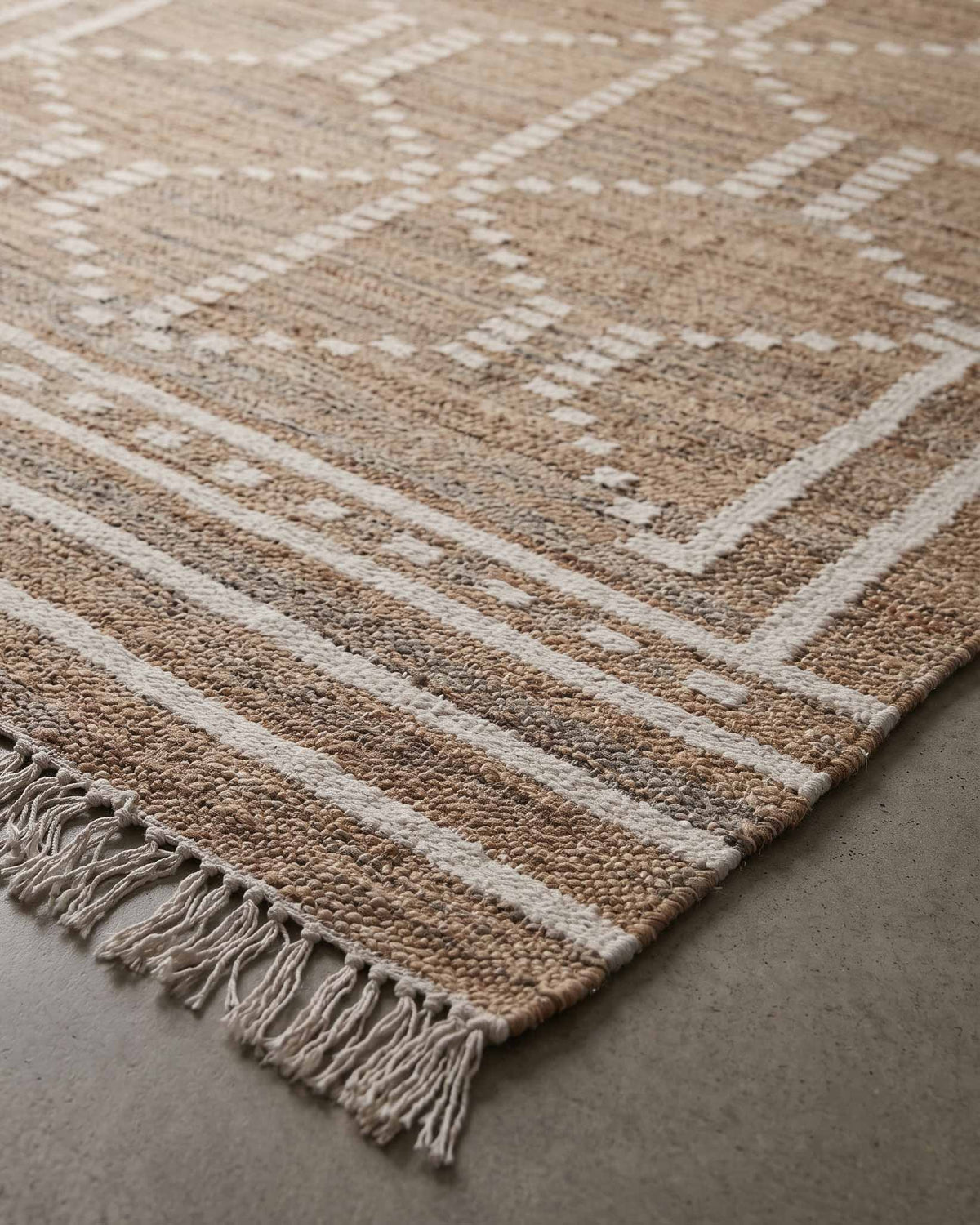 Scarlet handwoven jute, wool and cotton rug 2m × 3m with natural textural weave | Anboise