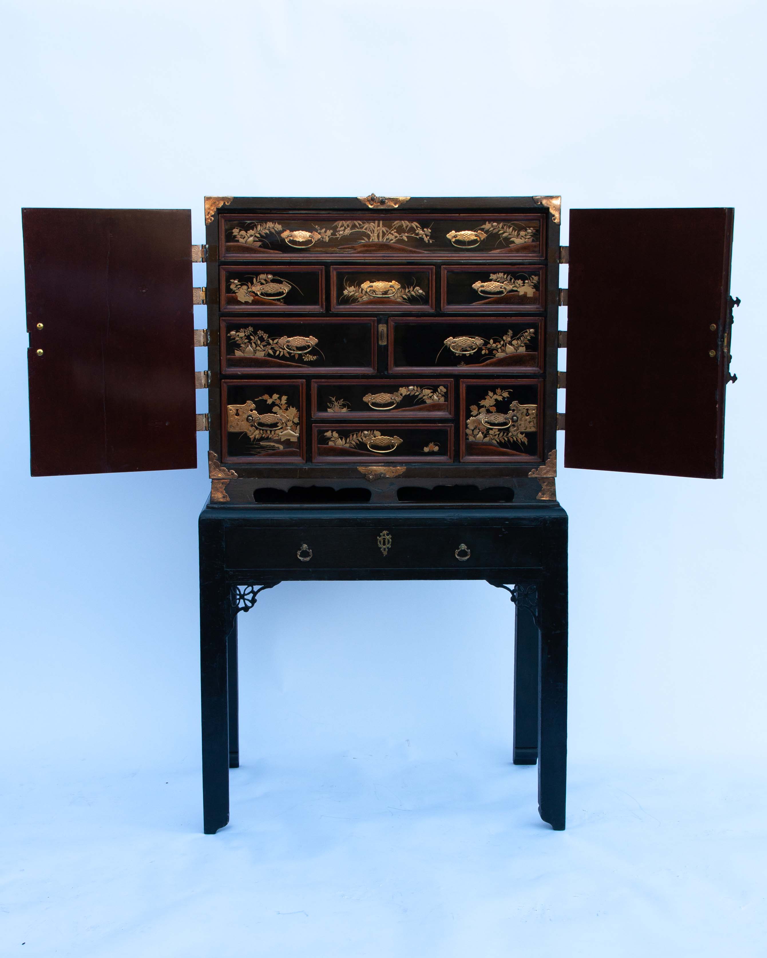 17th Century Japanese Lacquer Cabinet | Anboise Antiques