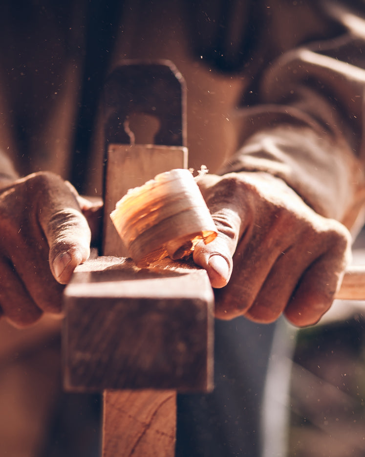 The timeless luxury loose cover armchair is handmade in the UK | Anboise