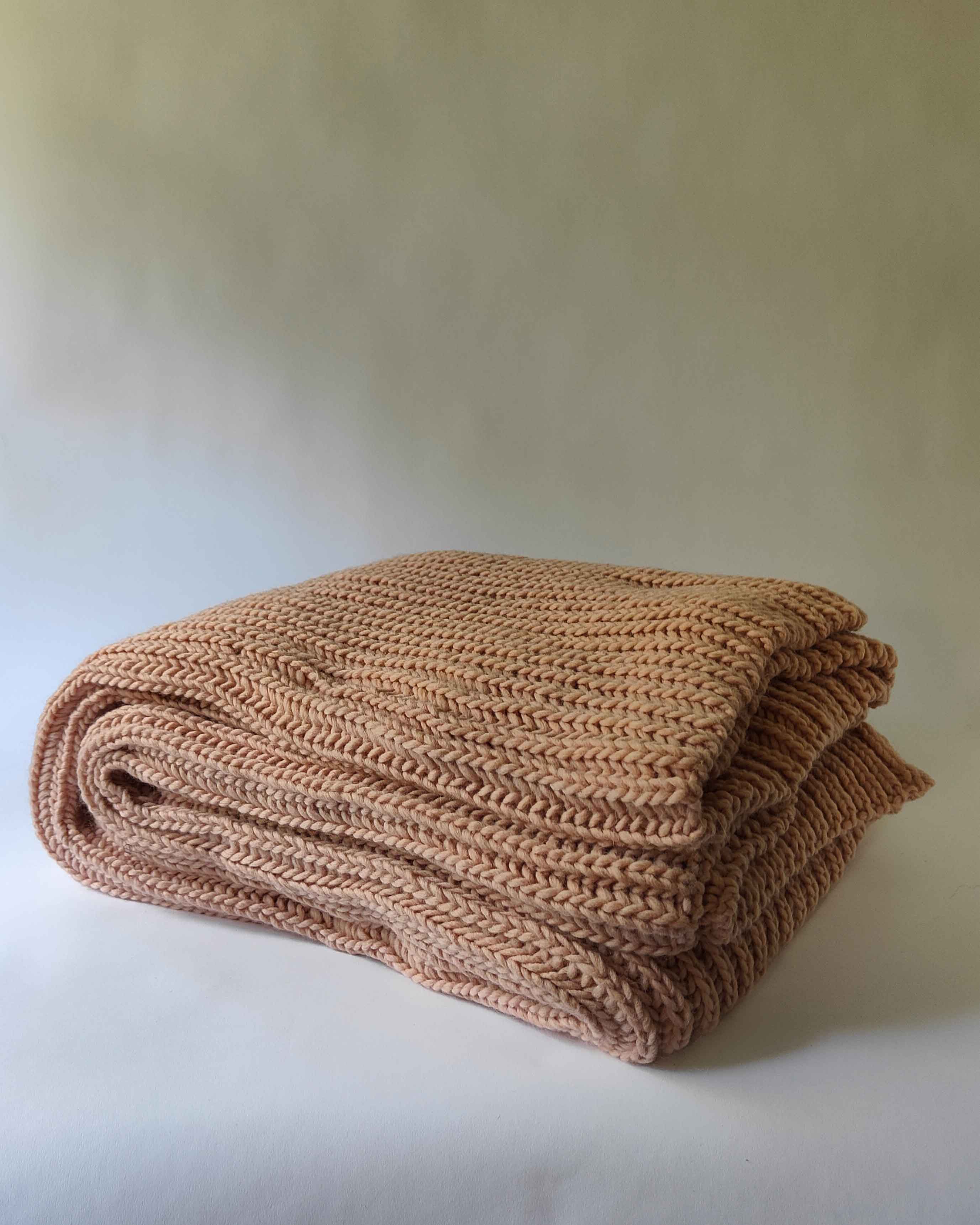 Woven for Anbôise in France, luxury pink alpaca and wool cable knit throw | Anboise