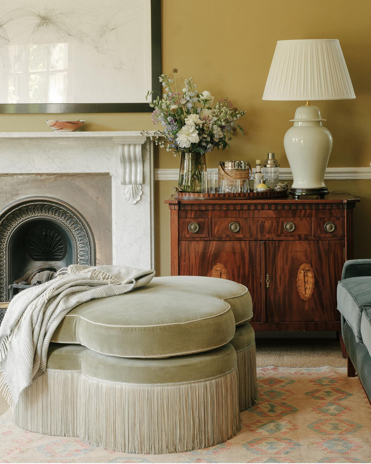 Trefoil Ottoman