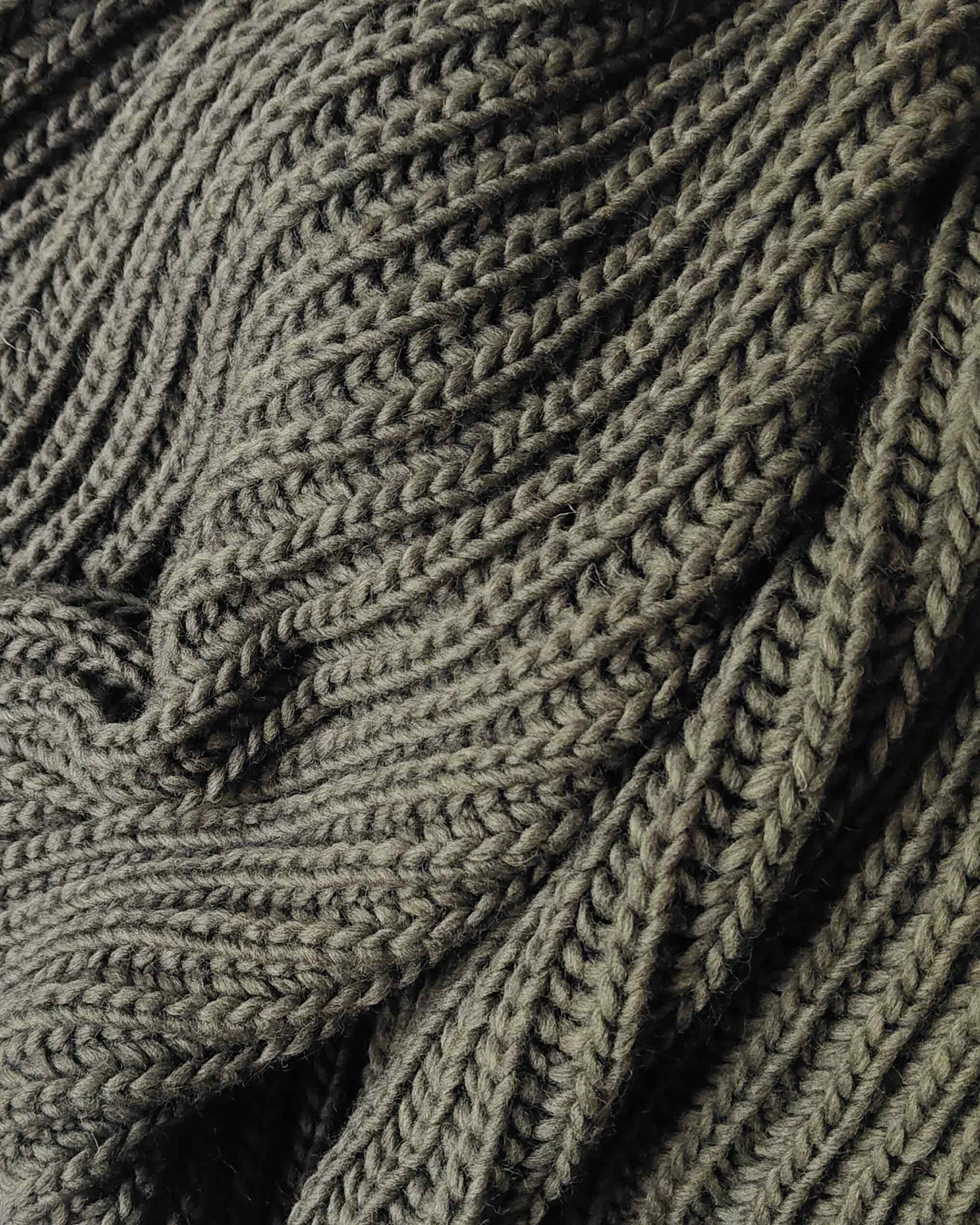 Elaina Alpaca & Wool Dark Green Cable Knit Throw