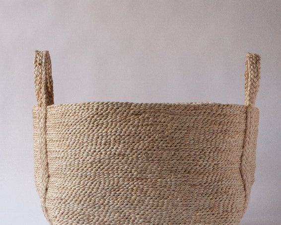 Close‑up of single‑plait jute weave - Anboise