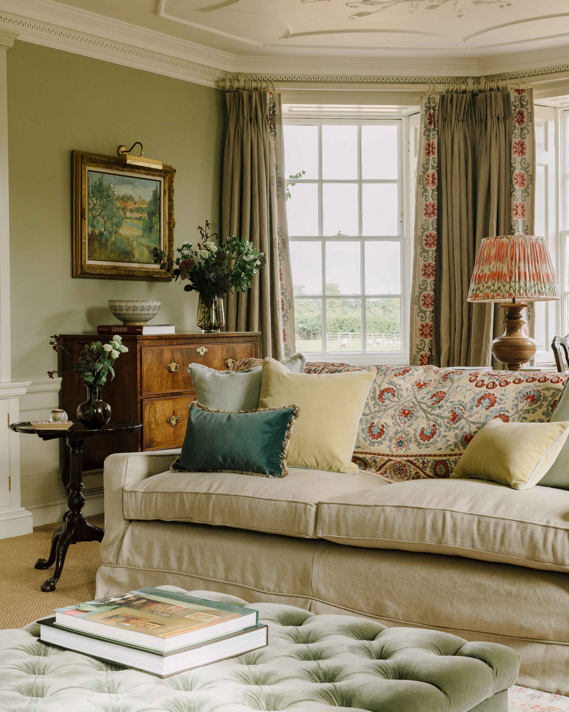 Luxury Italian velvet and linen piping cushion Handmade in the UK | Anboise