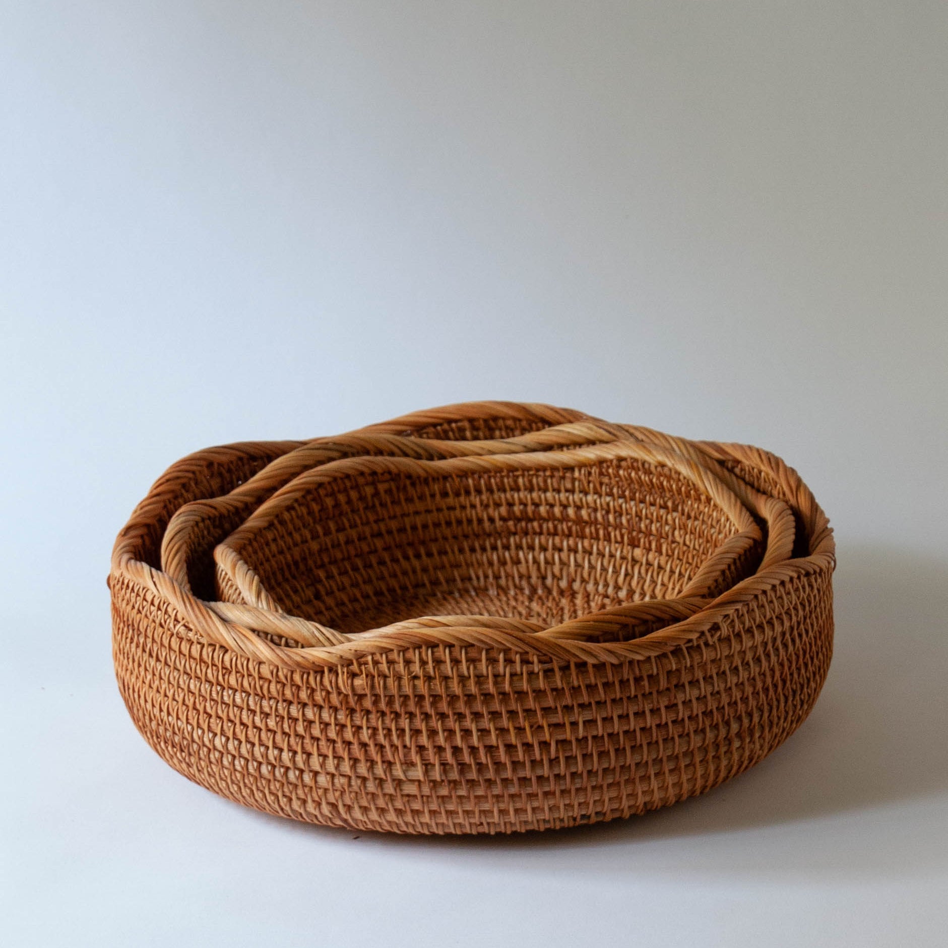 Hand woven from natural rattan - Anboise