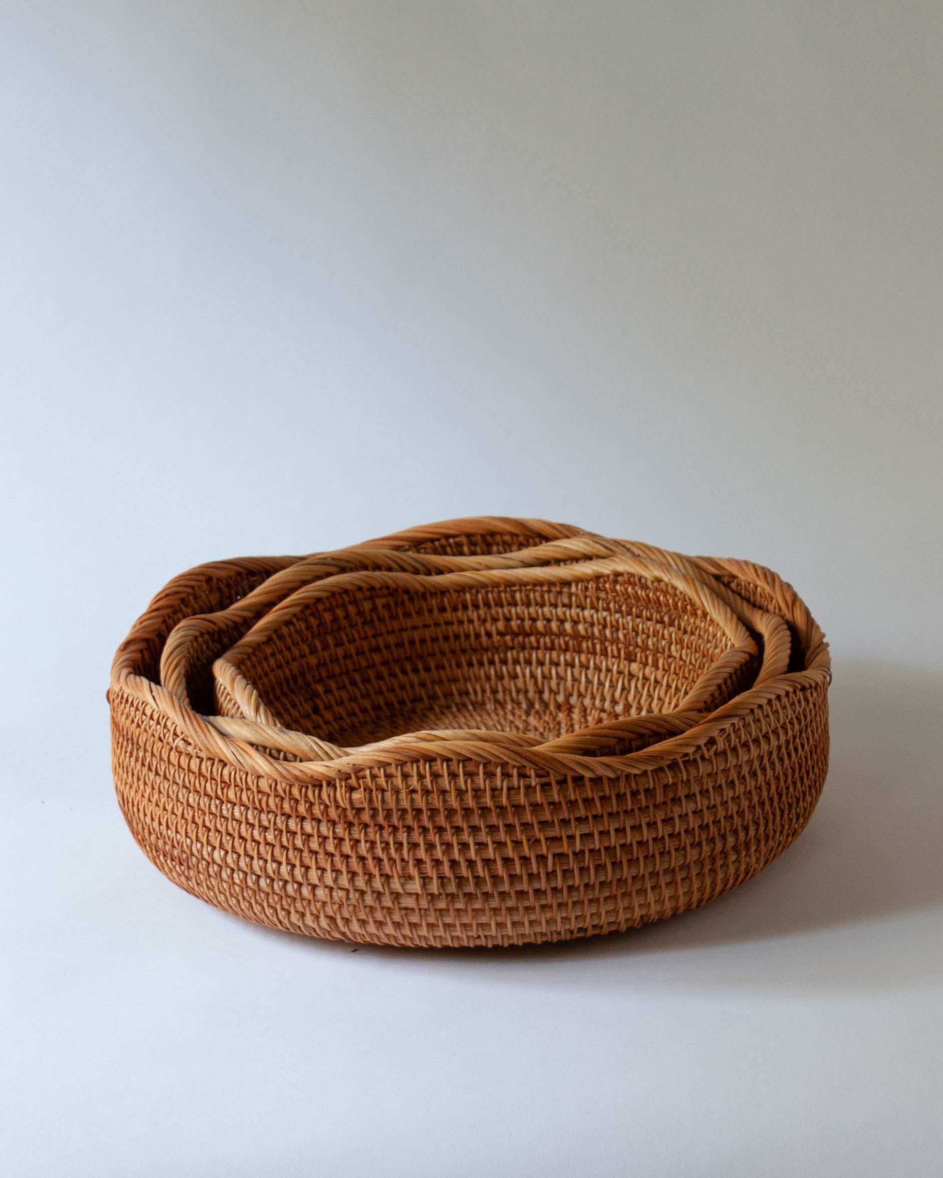 Hand woven from natural rattan - Anboise