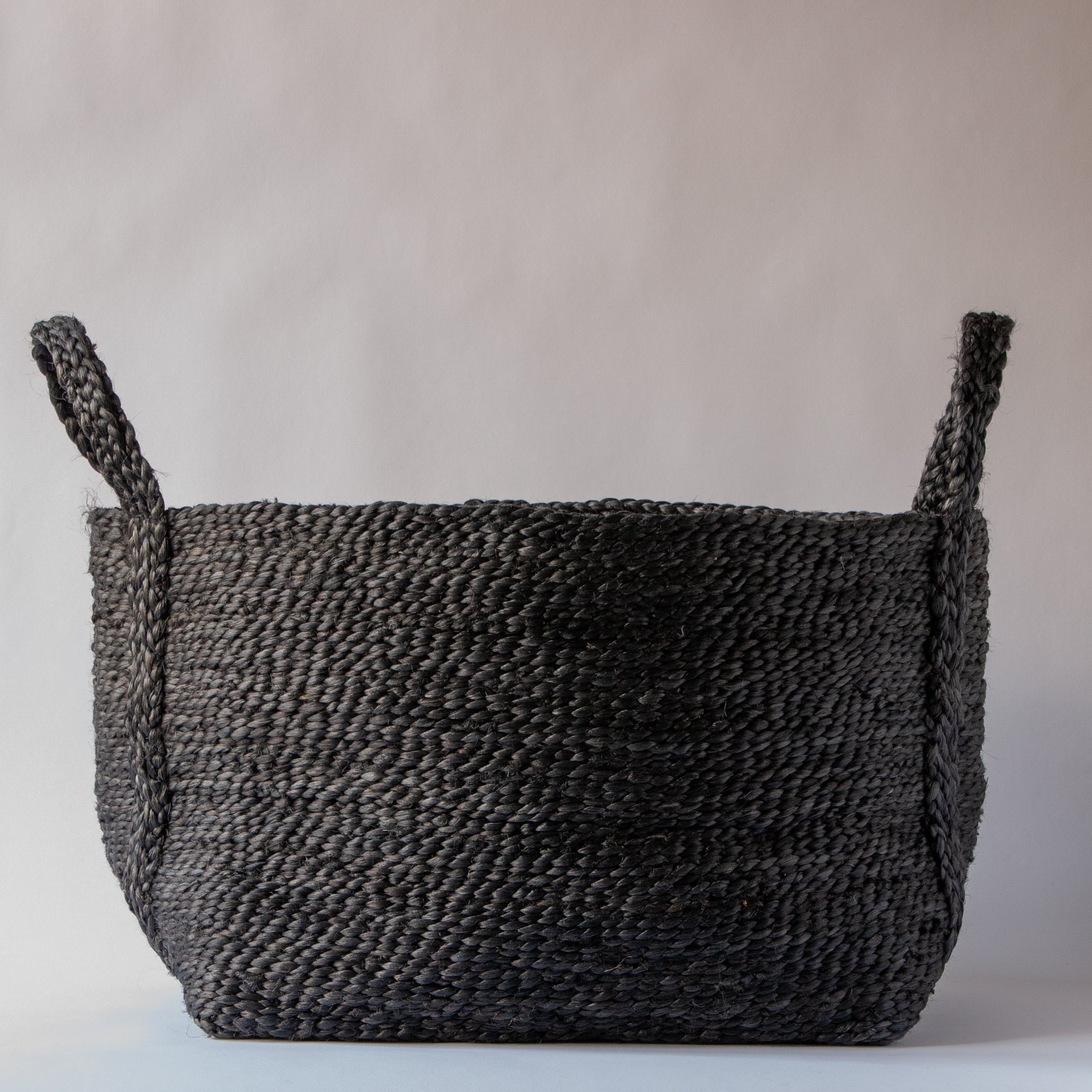 Close‑up of single‑plait jute weave - Anboise