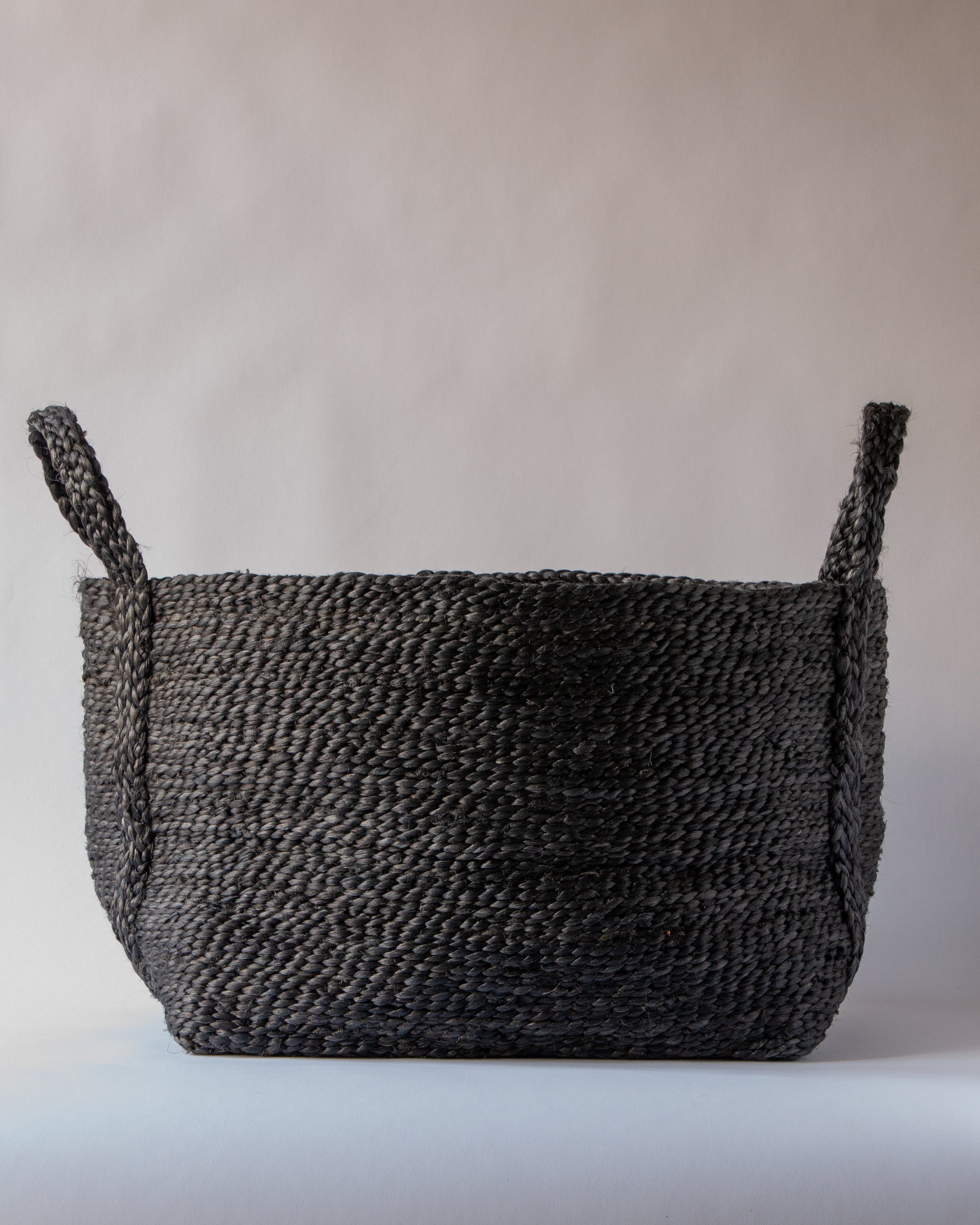 Close‑up of single‑plait jute weave - Anboise
